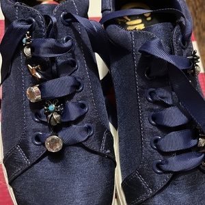 Sam Edelman Circus navy blue fabric sneakers SZ8 charms on ribbon laces NWOT